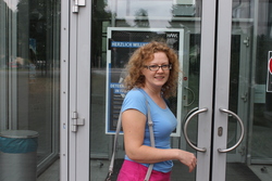 Hannah von Gr&ouml;nheim und Rita Auk?takalnyt? er&ouml;rtern das ERASMUS-Programm