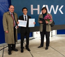 HAWK-Pr&auml;sident Prof. Dr. Dr. h.c. Martin Thren (links) und Dr. Sylvia Korz, Leiterin des Akadem