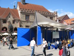 Computeranimation der HAWK-B&uuml;hne auf dem G&ouml;ttinger Marktplatz 
